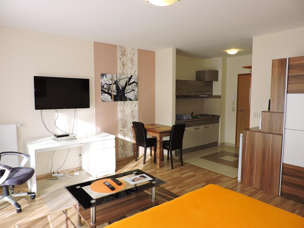 Alpe-Adria Apartments Oberaichwald  エクステリア 写真